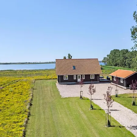 Сasa de vacaciones 4 Bedroom Amazing In