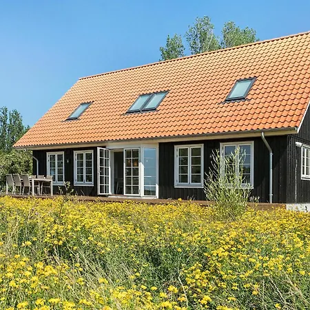 Сasa de vacaciones 4 Bedroom Amazing In